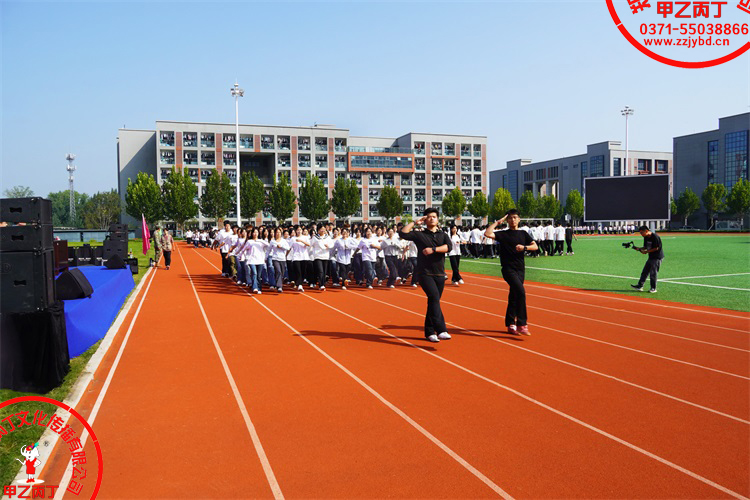 河南信息统计职业学院2025级学生军训汇报暨总结表彰大会郑州庆典公司郑州礼仪公司郑州运动会开幕式大学生军训汇演.jpg 河南信息统计职业学院2025级学生军训汇报暨总结表彰大会郑州庆典公司郑州礼仪公司郑州运动会开幕式大学生军训汇演.jpg