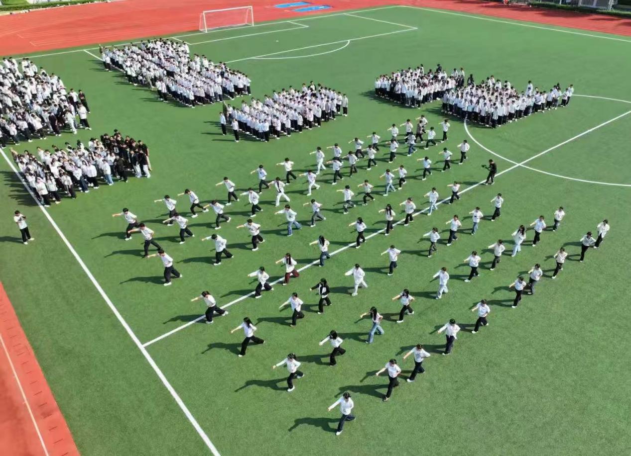 河南信息统计职业学院2025级学生军训汇报暨总结表彰大会郑州庆典公司郑州礼仪公司郑州运动会开幕式大学生军训汇演33.jpeg 河南信息统计职业学院2025级学生军训汇报暨总结表彰大会郑州庆典公司郑州礼仪公司郑州运动会开幕式大学生军训汇演33.jpeg